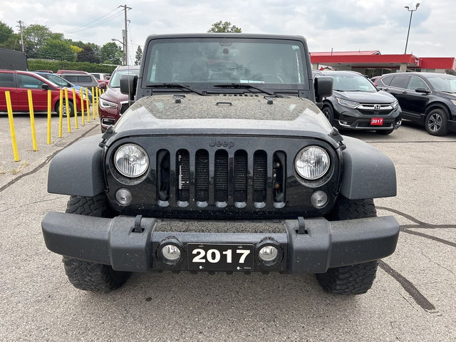  2017 Jeep WRANGLER UNLIMITED CLEAN CARFAX! in Cars & Trucks in London - Image 4