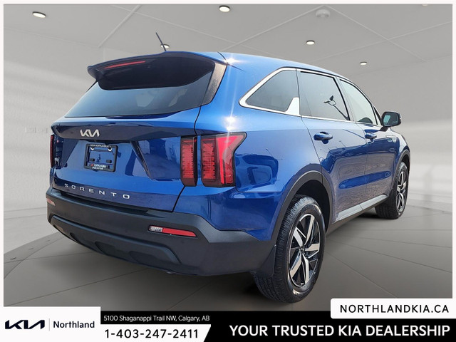 2022 Kia Sorento LX in Cars & Trucks in Calgary - Image 4