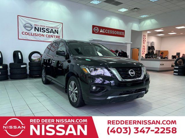 2019 Nissan Pathfinder SV TECH 4WD,7 PASSENGER in Cars & Trucks in Red Deer