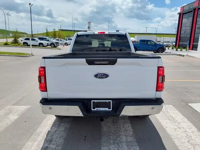 2023 Ford F-150 XLT 4WD SuperCrew 6.5' Box, 5.0L V8, 10 Spd Tran dans Autos et camions dans Calgary - Image 6