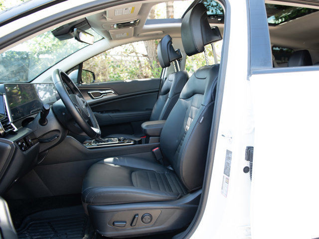 2024 Kia Sportage EX Leather, Pano Sunroof, Loaded in Cars & Trucks in Calgary - Image 2