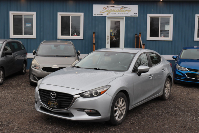 2017 Mazda Mazda3 4dr Sdn Man GS in Cars & Trucks in Guelph