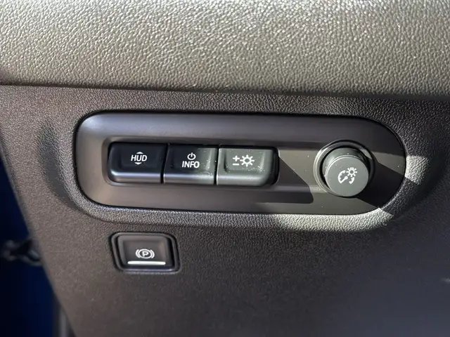 2022 GMC Terrain Denali AWD - Remote Start, OnStar, Cruise Contr dans Autos et camions dans Comté de Strathcona - Image 33