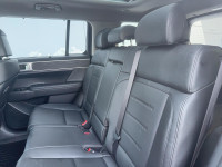 Le Hyundai Santa Fe 2024 version Luxe AWD est un VUS élégant et performant, idéal pour les familles... (image 7)