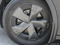 Voice Activated Automatic Air Conditioning, Vehicle Stability Control (VSC) Electronic Stability Con... (image 8)