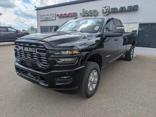 2025 RAM 2500 Big Horn 4x4 Crew Cab 8' Box for sale in Cars & Trucks in Medicine Hat - Image 3