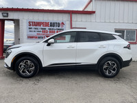 LX | AWD | FUEL EFFICIENT This 2023 Kia Sportage LX AWD is a compact SUV that brings together stylis... (image 2)