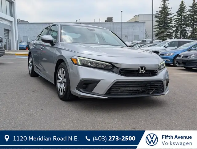 2022 Honda Civic Sedan LX CVT Sedan for sale dans Autos et camions dans Calgary - Image 10