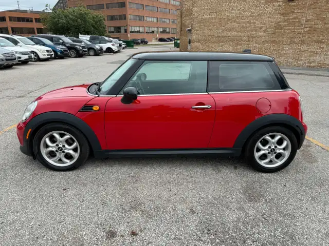 2012 MINI Cooper Hardtop 2dr Cpe Classic in Cars & Trucks in City of Toronto - Image 6