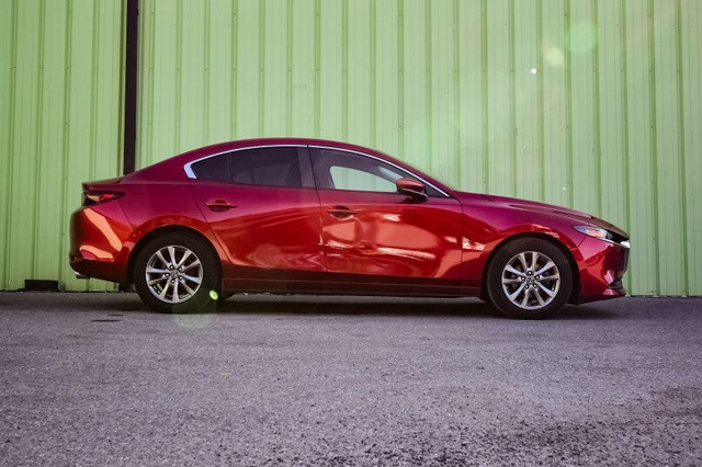 2019 Mazda Mazda3 GS • HEATED SEATS • REAR CAM • LOW MILEAGE in Cars & Trucks in Cornwall - Image 2