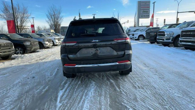 2023 Jeep Grand Cherokee 4xe | Sunroof | Remote Start in Cars & Trucks in Edmonton - Image 3
