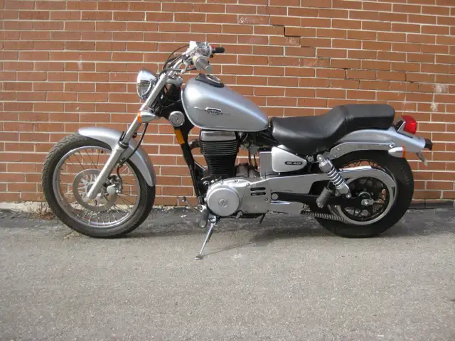 2008 Boulevard S40 Suzuki in Street, Cruisers & Choppers in City of Toronto - Image 7