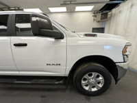 WAS: $62495 NOW: $55993 plus taxes and licensing fees6.4L Hemi - Rear Auto Levelling Suspension - 6... (image 5)