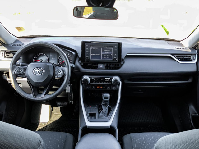 2022 Toyota RAV4 LE in Cars & Trucks in Lethbridge - Image 2