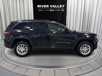 HEATED FRONT SEATS, ADAPTIVE CRUISE CONTROL, BLIND SPOT MONITOR, LED HEADLIGHTS, REAR PARKING AID, L... (image 7)