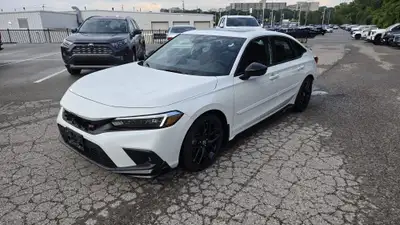 Experience the Thrill of Precision Driving with the 2024 Honda Civic Si: Turbocharged Performance, A...