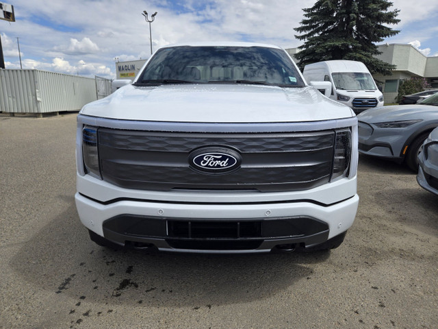 2025 Ford F-150 Lightning LARIAT | MAX TOW PKG | MOBILE PWR CORD in Cars & Trucks in Calgary - Image 3
