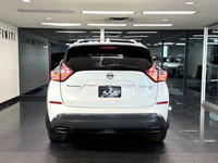 The 2017 Nissan Murano Platinum stands out with its robust 3.5L engine and all-wheel drive capabilit... (image 4)