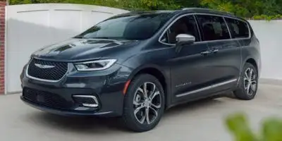 Discover the versatility and sophistication of the 2022 Chrysler Pacifica Limited FWD, now available...