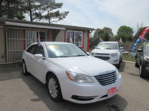2014 Chrysler 200 LX