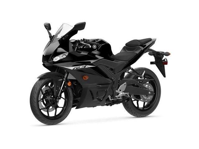 2024 Yamaha YZF-R3 in Sport Bikes in City of Montréal - Image 4