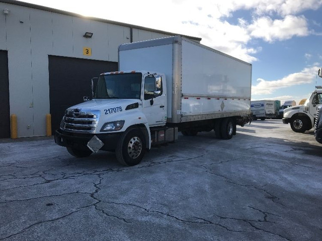 2019 Hino Truck 338 DURAPLAT in Heavy Trucks in Edmonton - Image 3