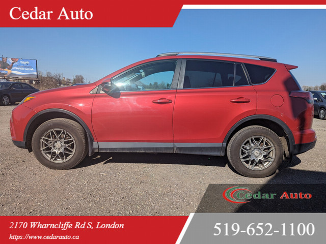 2016 Toyota RAV4 MANAGER'S SPECIAL / AWD LE / NO ACCIDENTS in Cars & Trucks in London - Image 4