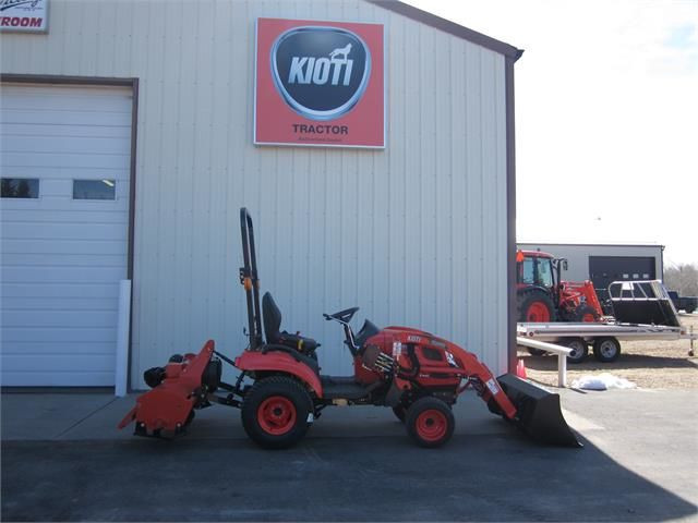 2025 KIOTI CS2520 HST TRACTOR in Farming Equipment in Strathcona County - Image 2