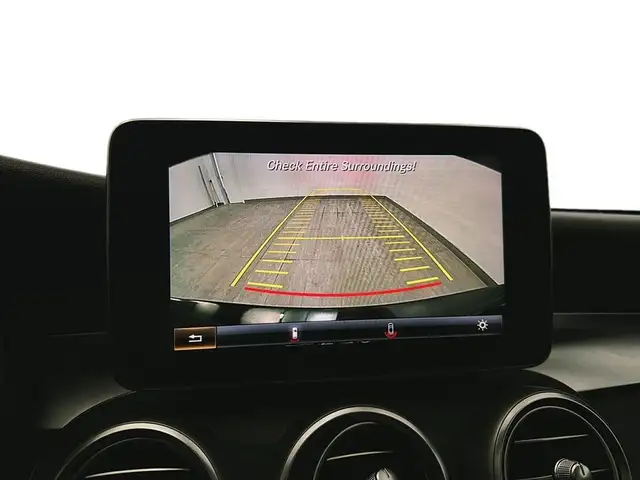 2016 Mercedes-Benz C-Class C 300 4matic Toit pano Cuir Camera Cr in Cars & Trucks in Laval / North Shore - Image 32
