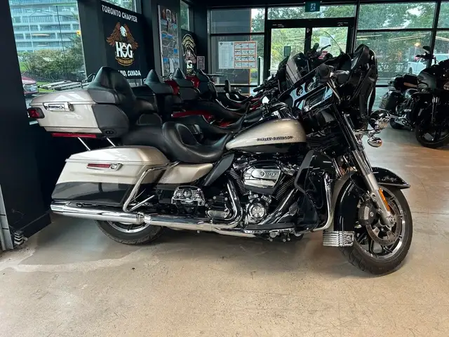 2018 Harley-Davidson Ultra Limited in Street, Cruisers & Choppers in Markham / York Region - Image 2