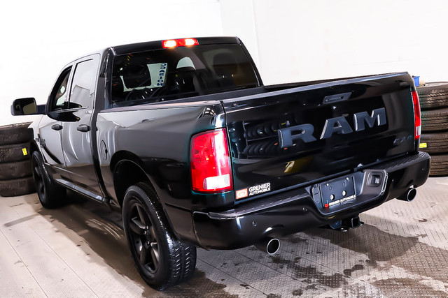 2022 Ram 1500 Classic EXPRESS + NIGHT EDITION + 4X4 + CREW CAB E in Cars & Trucks in Laval / North Shore - Image 3
