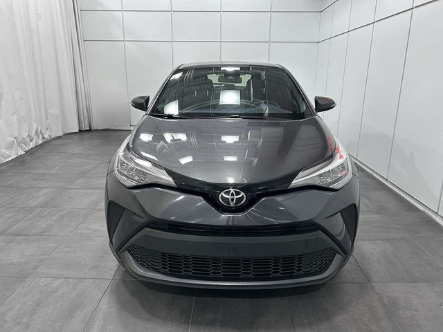 2022 Toyota C-HR XLE PREMIUM - SIEGES CHAUFFANTS - VOLANT CHAUFF in Cars & Trucks in Québec City - Image 2