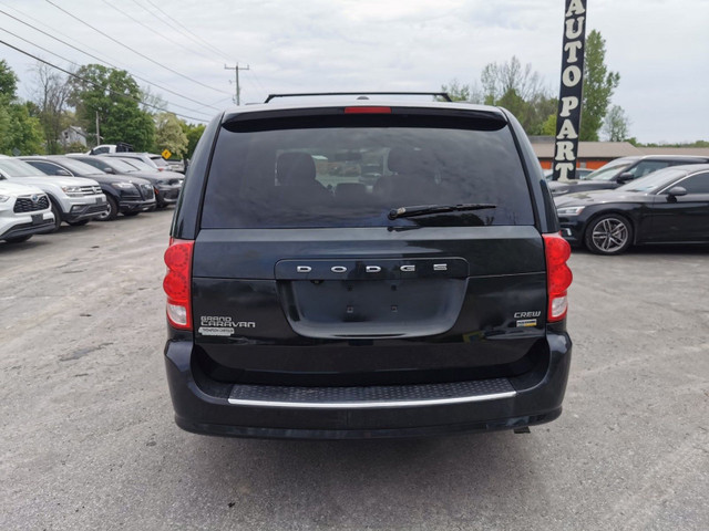 2017 Dodge Grand Caravan Crew in Cars & Trucks in Belleville - Image 4