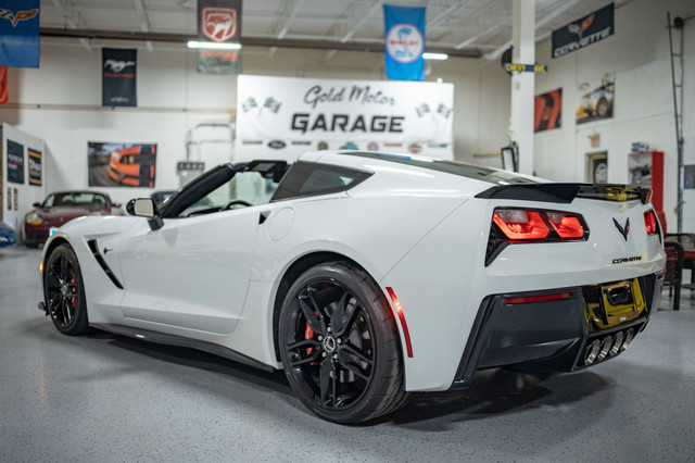 2015 Chevrolet Corvette Stingray 2LT, Loaded, Auto, Z51 options, in Cars & Trucks in Brantford - Image 4