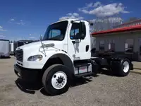 2016 FREIGHTLINER M2 Heavy Truck Single Axle Day Cab #3943A