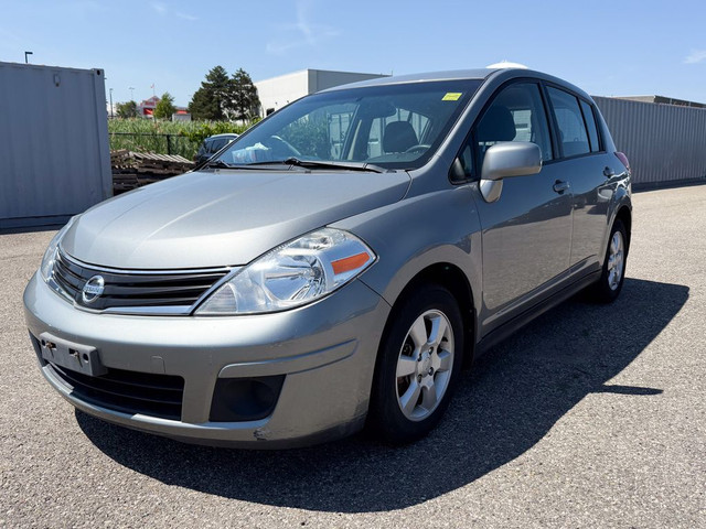 2010 Nissan Versa 1.8 SL AS-IS | CLOTH INTERIOR |  AM/FM | VALUE in Cars & Trucks in City of Toronto - Image 4