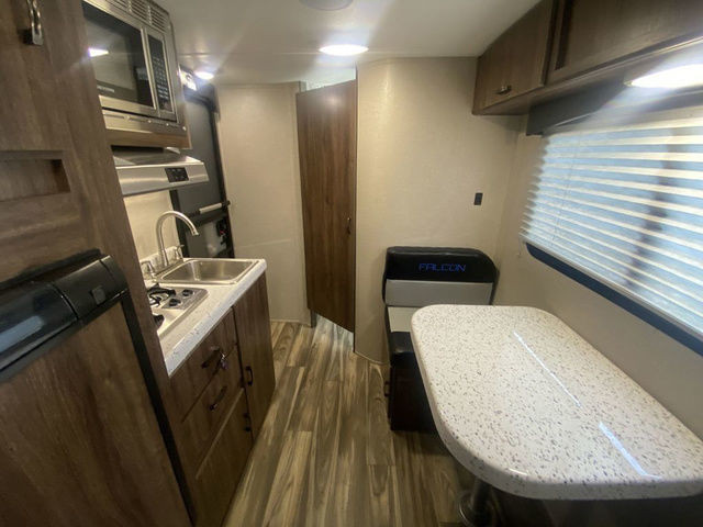 2018 Travel Lite Falcon F Lite FL-18RB in Travel Trailers & Campers in Edmonton - Image 4