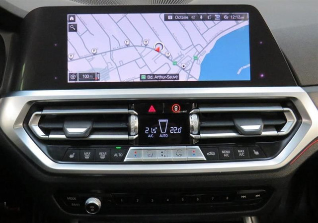 Bmw 3 Series 330i xDrive M SPORT HUD NAVI CAMERA MAGS 19 2019 in Cars & Trucks in Laval / North Shore - Image 2
