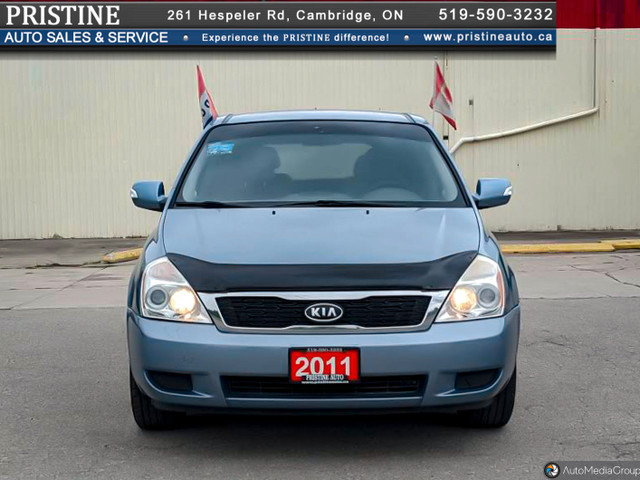 2011 Kia Sedona LX Bluetooth Only 124 km Great Condition No Rust in Cars & Trucks in Cambridge - Image 2