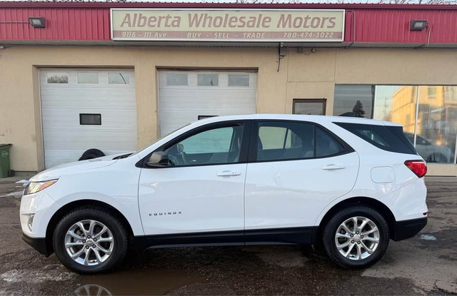 2021 CHEVY EQUINOX LS AWD APPLE CAR PLAY WE  FINANCE  ALL CREDIT in Cars & Trucks in Edmonton