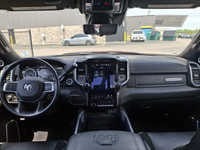 Look at this certified 2022 Ram 2500 Laramie Crew 4X4 | 6.7L Cummins Diesel | Leather | 12 Screen wi... (image 4)