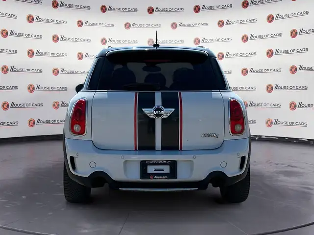 2012 MINI Cooper Countryman S ALL4 / Sunroof / Heated Seats in Cars & Trucks in Calgary - Image 6