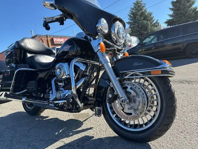 2011 Harley-Davidson Electra Glide Classic ~ ELECTRA GLIDE CLASS in Sport Touring in City of Toronto - Image 30