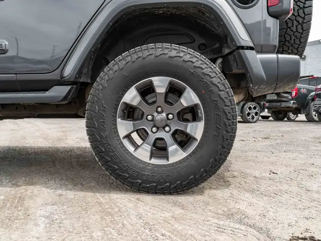 2018 Jeep Wrangler Unlimited in Cars & Trucks in Ottawa - Image 10