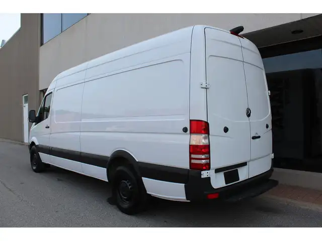 2017 Mercedes-Benz Sprinter 170\" - \"3.0L DIESEL\" - \"REAR HEA in Cars & Trucks in City of Toronto - Image 31