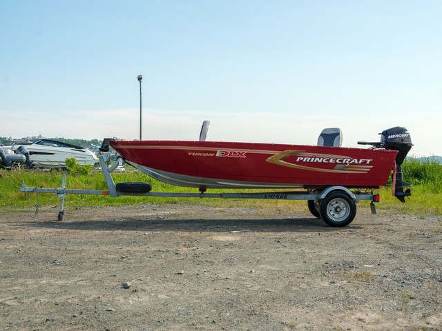  2010 Princecraft Yukon DLX in Powerboats & Motorboats in Québec City