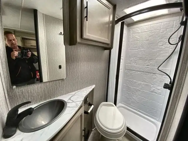 2023 Coachmen RV Freelander 23FS in RVs & Motorhomes in Edmonton - Image 37