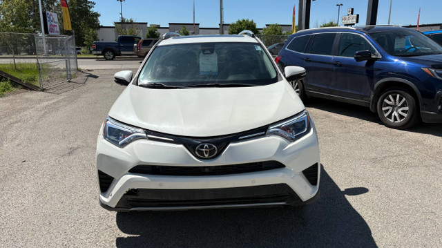 2016 Toyota RAV4 Limited in Cars & Trucks in Calgary - Image 3
