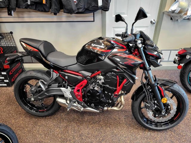 2025 Kawasaki Z650 in Street, Cruisers & Choppers in St. Catharines - Image 2