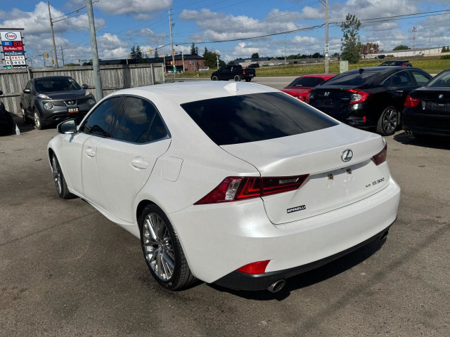 2016 Lexus IS 300 AWD, ONLY 117KMS, ONE OWNER, CERTIFIED in Cars & Trucks in London - Image 3